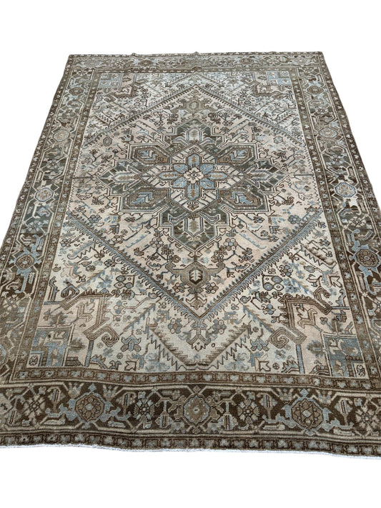 Persian Heriz, 7.1 x 9.10