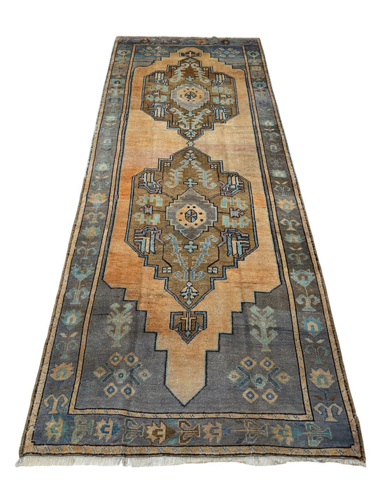 Turkish, 3.11 x 9.8