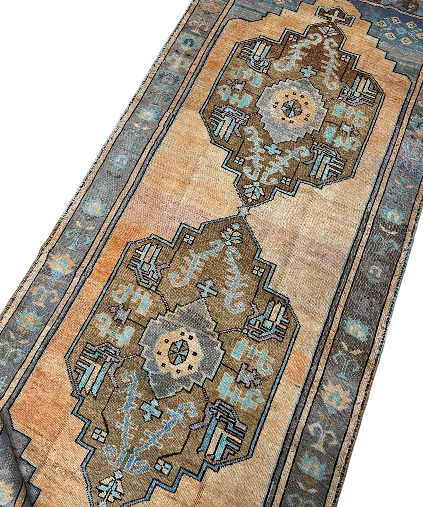 Turkish, 3.11 x 9.8