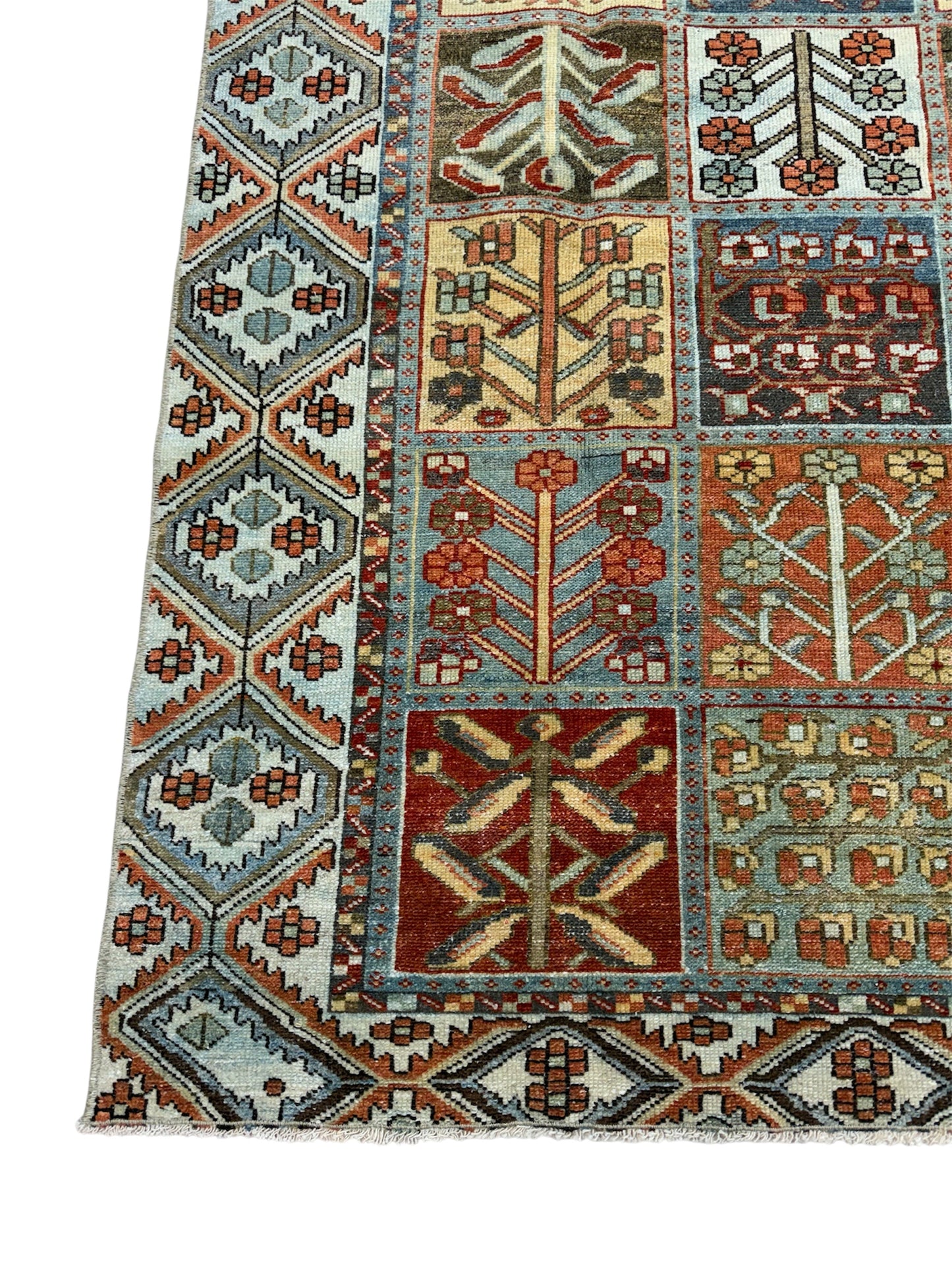 Bakhtiyari, 4.4 x 6.8