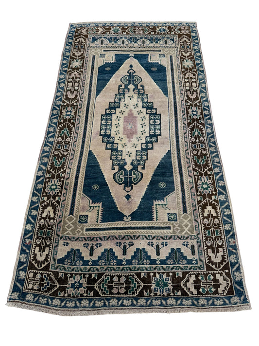 Turkish, 3.8 x 7.3