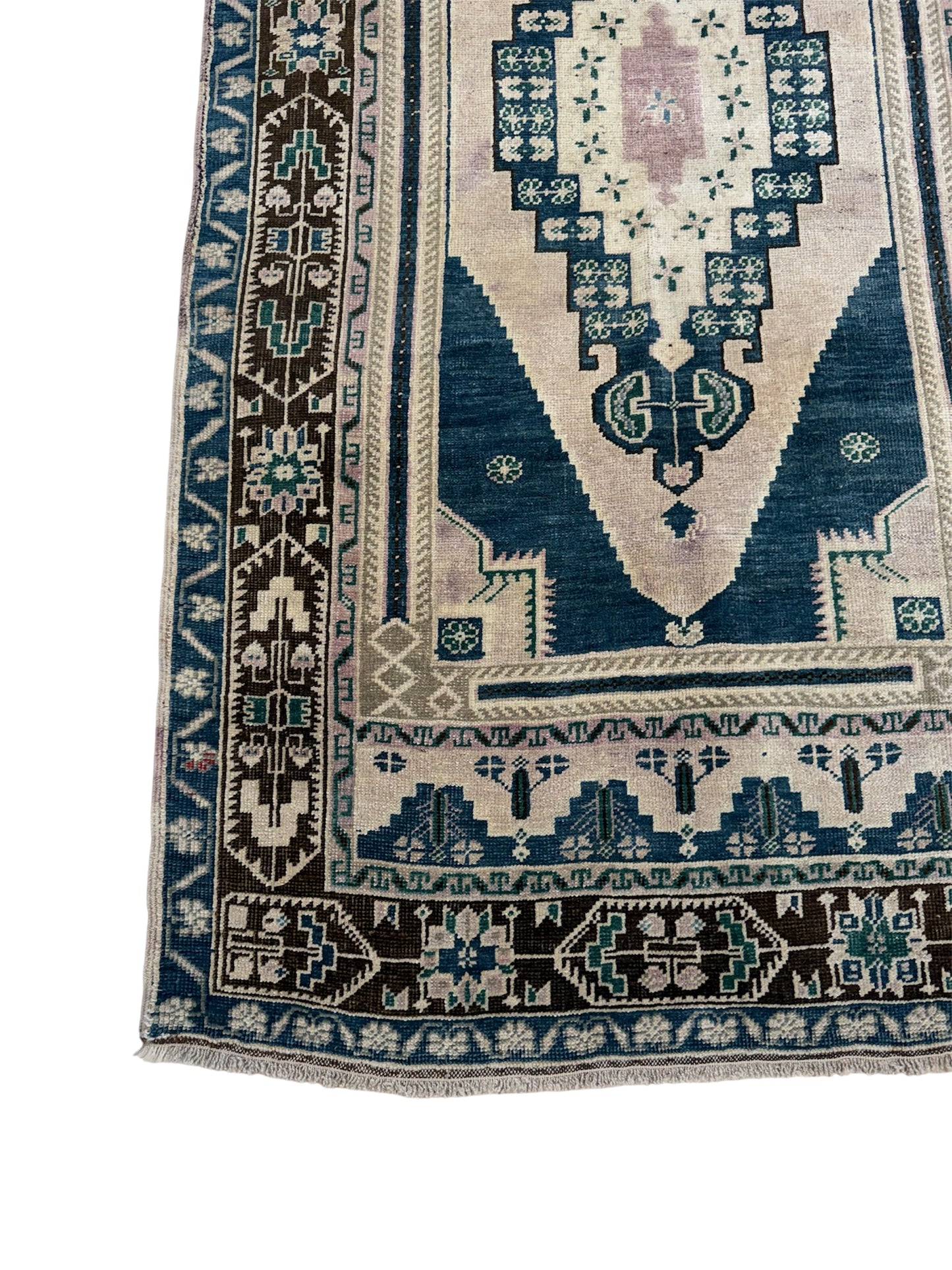 Turkish, 3.8 x 7.3