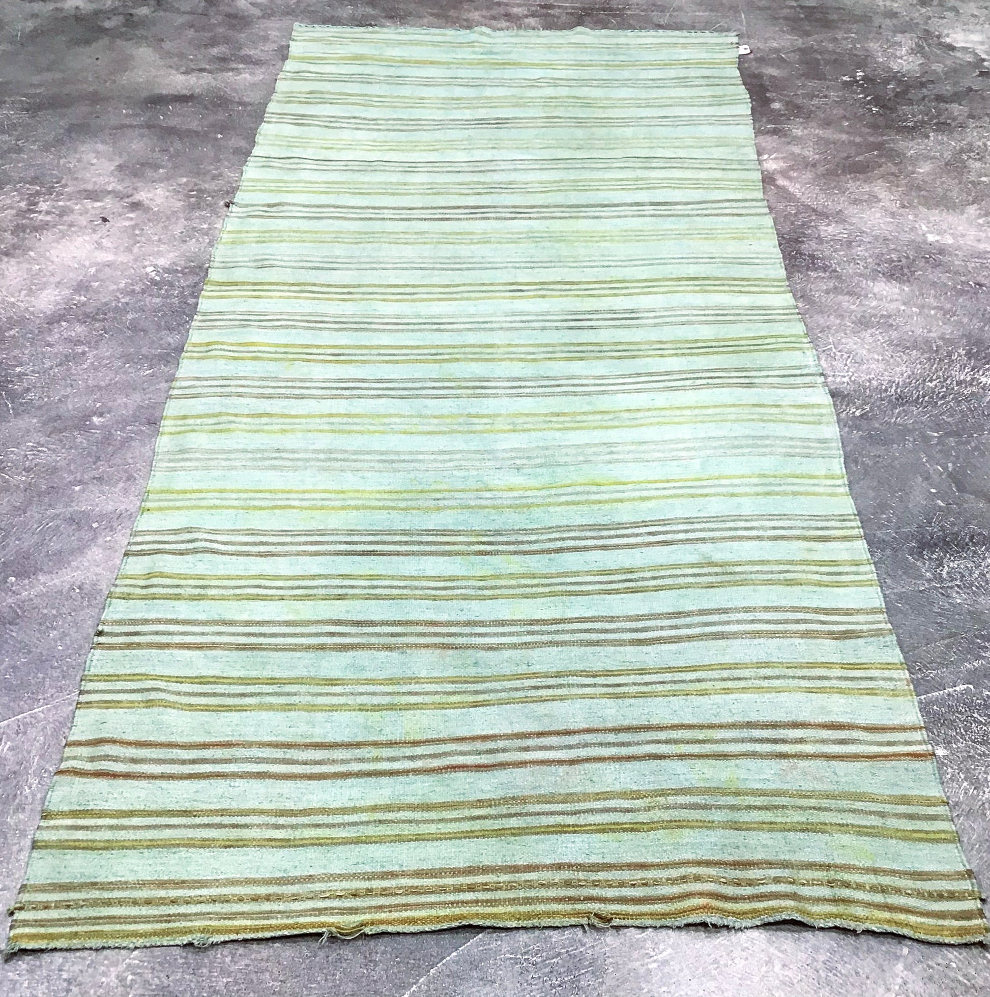 Handcrafted Hemp Kilim, 7.8 x 3.0