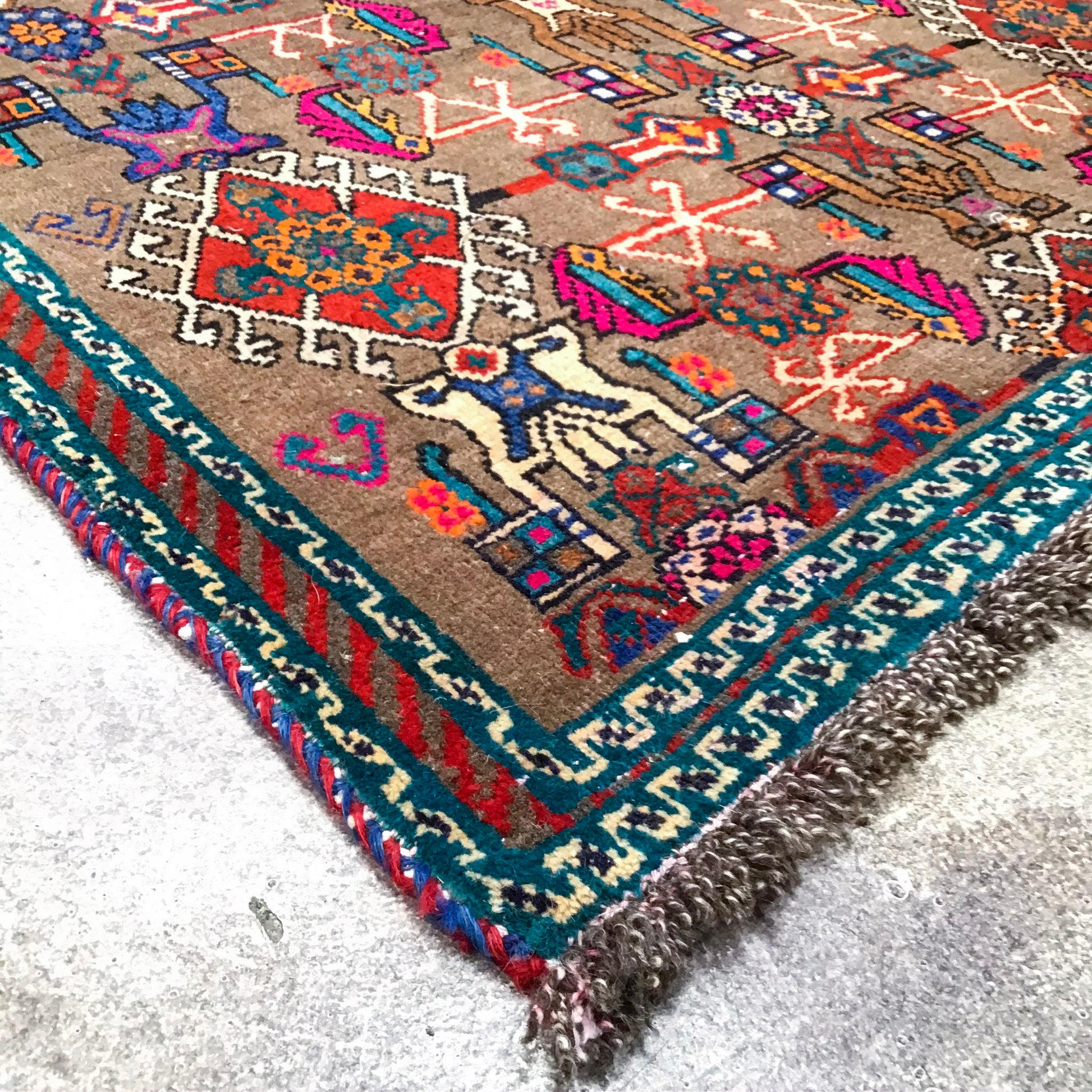 Handcrafted Persian Gabbeh, 3.4 x 9.10