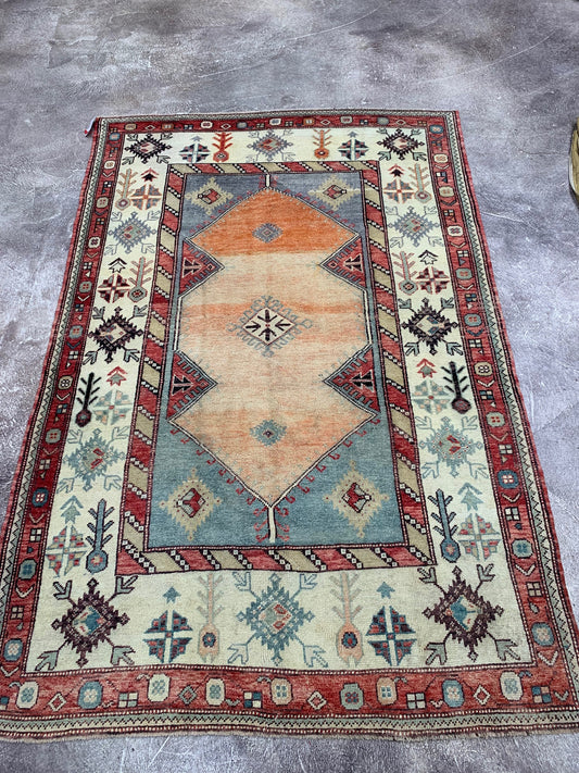 Turkish, 4.11 x 7.7